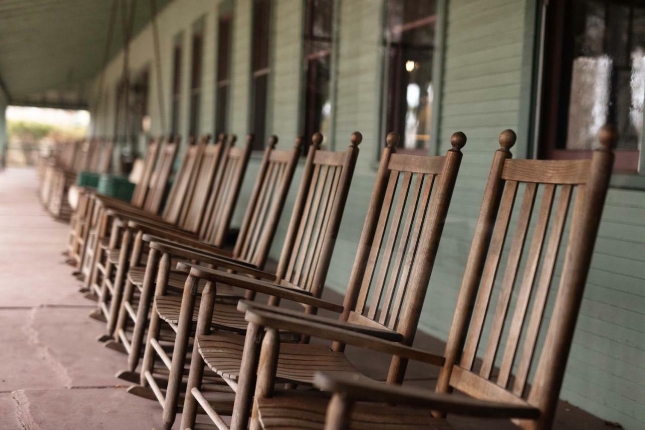 Lakeside Inn Exterior foto